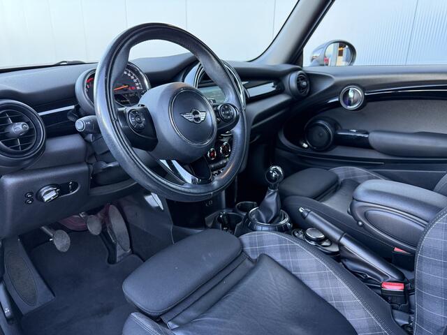 Mini COOPER Mini 1.5 Chili Business Navigatie/LED/17inch.