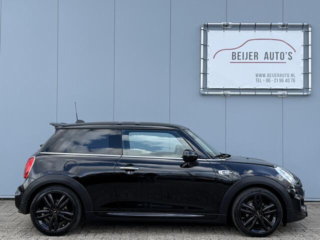 Mini COOPER Mini 1.5 Chili Serious Business JCW Pakket/Navigatie.