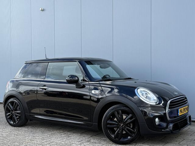Mini COOPER Mini 1.5 Chili Serious Business JCW Pakket/Navigatie.