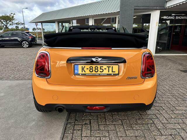 Mini COOPER Mini Cabrio 1.5 Chili Business