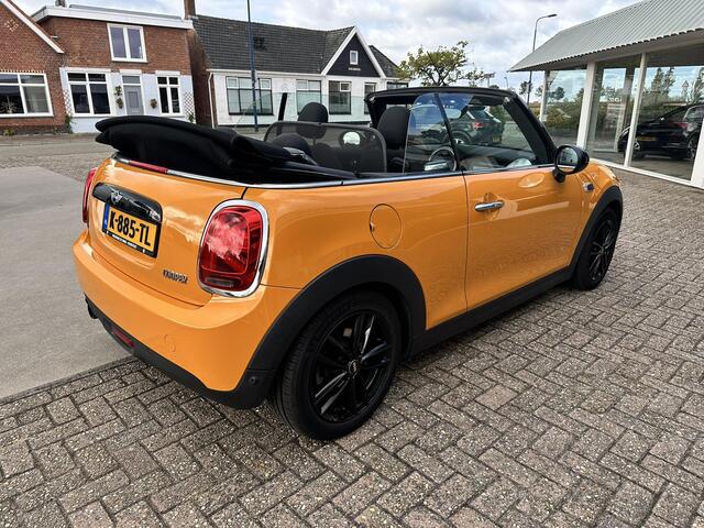 Mini COOPER Mini Cabrio 1.5 Chili Business