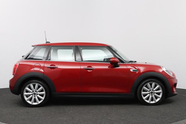 Mini COOPER One 1.2 Turbo 100pk Salt Business | NL Auto | Climate Control | Navigatie |