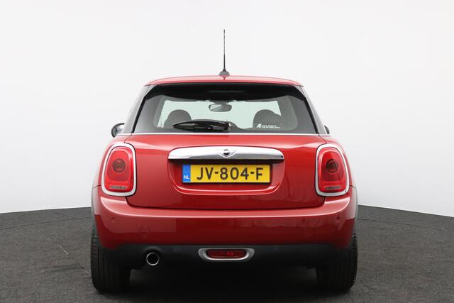 Mini COOPER One 1.2 Turbo 100pk Salt Business | NL Auto | Climate Control | Navigatie |