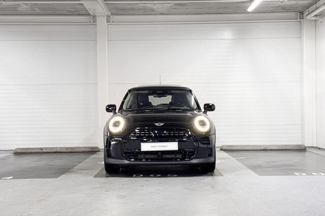 Mini COOPER C | Classic Uitvoering | Pakket M | Panorama dak | 17 inch Parallel Spoke 2-tone