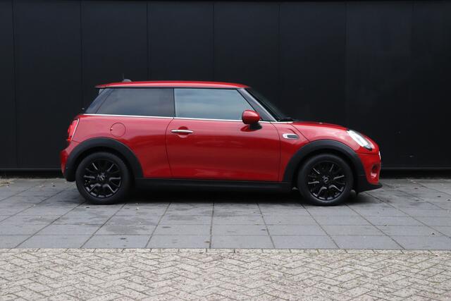 Mini COOPER Mini 1.5 136 PK Business | PANO-DAK | HALF LEDER | PDC | NAVI | CRUISE | AIRCO |