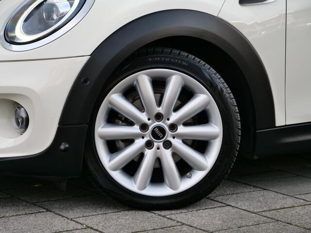 Mini COOPER Mini 1.5 136 Pk Automaat Apple Carplay / Navigatie / PDC / Stoelverwarming