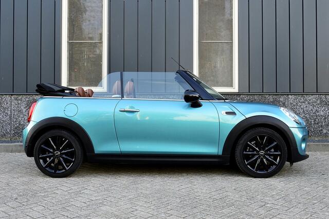 Mini COOPER Mini Cabrio 1.5 Chili Serious Business Rijklaarprijs-Garantie Leder Interieur Led Navigatie Airco Stoelverwarming