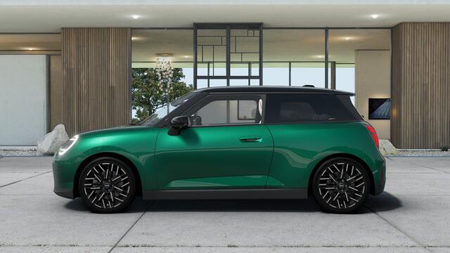 Mini COOPER Mini E Favoured L 40.7 kWh YUC