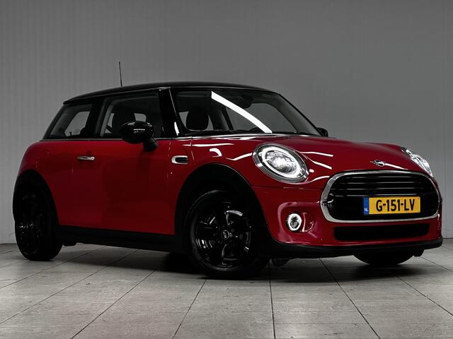 Mini COOPER Mini 1.5 Salt/ Dealer Onderhouden!/ Automaat!/ LED Koplampen/ Keyless/ Clima/ Navi/ Cruise/ Bluetooth/ Multi.LEDER.Stuur/ Elek.Pakket/ Isofix/ PDC Achter.