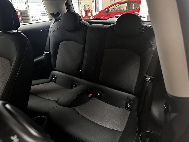 Mini COOPER Mini 1.5 Salt/ Dealer Onderhouden!/ Automaat!/ LED Koplampen/ Keyless/ Clima/ Navi/ Cruise/ Bluetooth/ Multi.LEDER.Stuur/ Elek.Pakket/ Isofix/ PDC Achter.