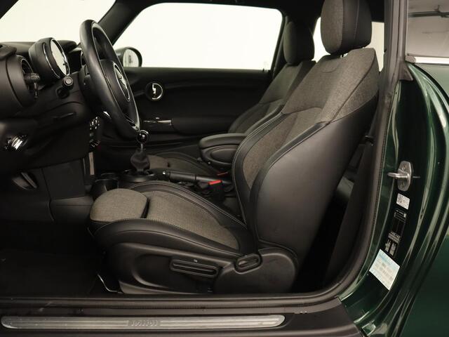 Mini COOPER Mini 1.5 | LED | Navigatie | Carplay | Cruise Control | Sportstoelen | Bleutooth | PDC | Airco