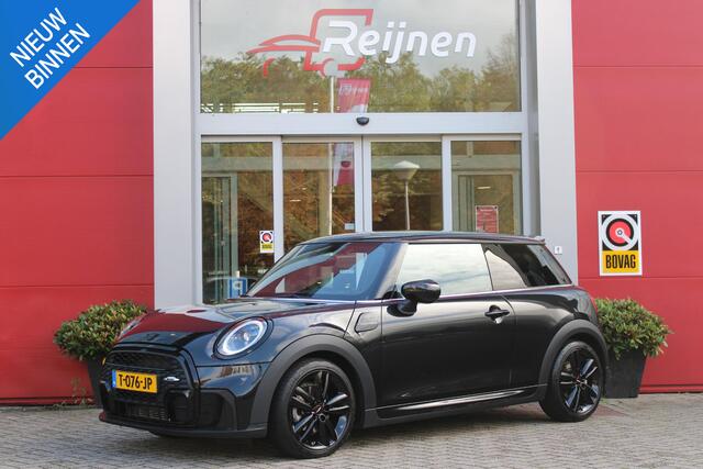 Mini COOPER Mini 1.5 136PK JOHN COOPER WORKS RESOLUTE ED. | AUTOMAAT | NAVIGATIE 8,8'' | DRAADLOOS APPLE CARPLAY | SFEERVERLICHTING | 17'' JCW VIJF DUBBELSPAAKS VELGEN IN GLOSS BLACK | JCW VOOR EN ACHTERBUMPER | JCW SPORTSTOELEN MET LEER/ALCATARA | JCW DORPEL INSTAPL