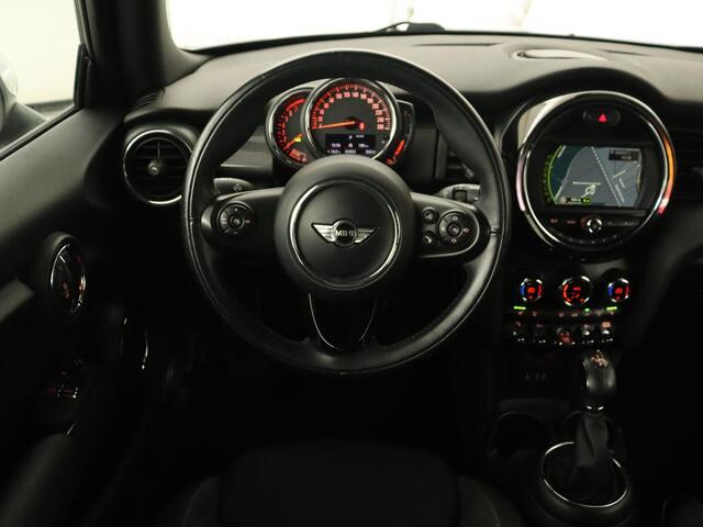 Mini COOPER 1.5 Chili | Automaat | Stoelverwarming | Full LED | Navigatie | Parkeerhulp | Sportstoelen | Climate control | Cruise control