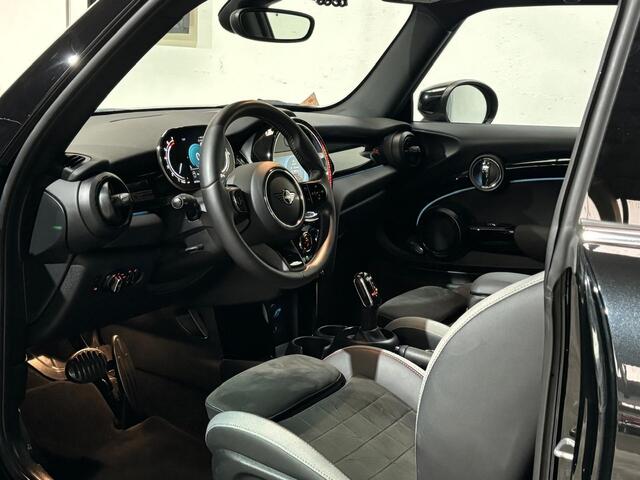 Mini COOPER Mini 1.5 Rockingham GT | Automaat | JCW | LED | Apple Carplay | NL auto | BTW |