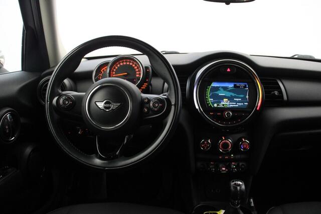 Mini COOPER 1.5D Business One - Navi