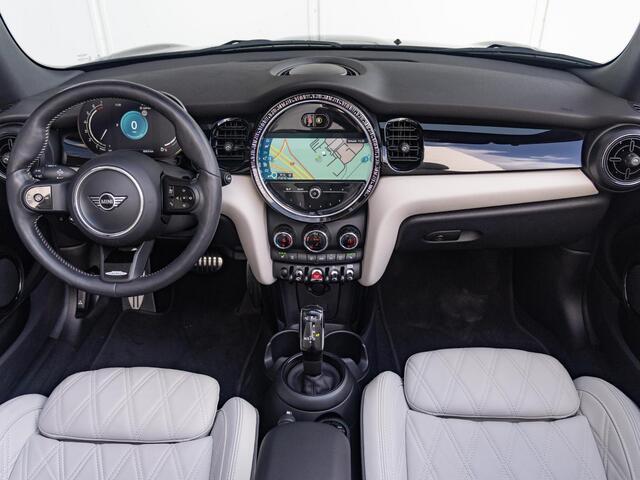 Mini COOPER Cabrio Aut. JCW pakket + Chester leder + Comfort Plus