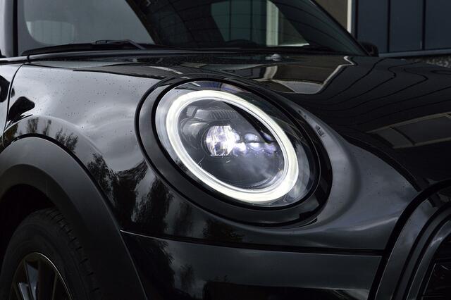 Mini COOPER Mini 1.5 Camden Go Edition Rijklaarprijs-Garantie Sport Interieur Led Camera Navigatie Apple-carplay