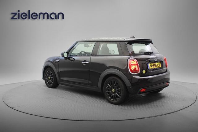 Mini COOPER Electric Business Edition 33 kWh - Carplay, Navi, Camera, Stoelverw.