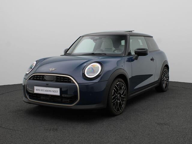 Mini COOPER Mini 1.5 C Favoured L Demo voertuig korting per gereden kilometer. Neem contact op voor de actuele prijs.