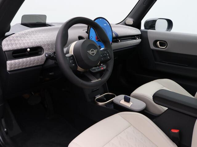 Mini COOPER Mini 1.5 C Favoured L Demo voertuig korting per gereden kilometer. Neem contact op voor de actuele prijs.