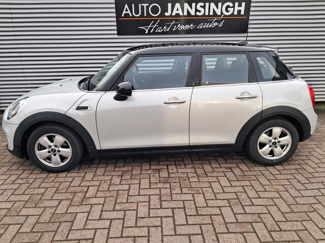 Mini COOPER Mini 1.5 Business | Airco | Navigatie | LM Velgen | Ndl auto! | Dealer onderhouden | RIJKLAARPRIJS INCL 12 MAANDEN GARANTIE EN BEURT