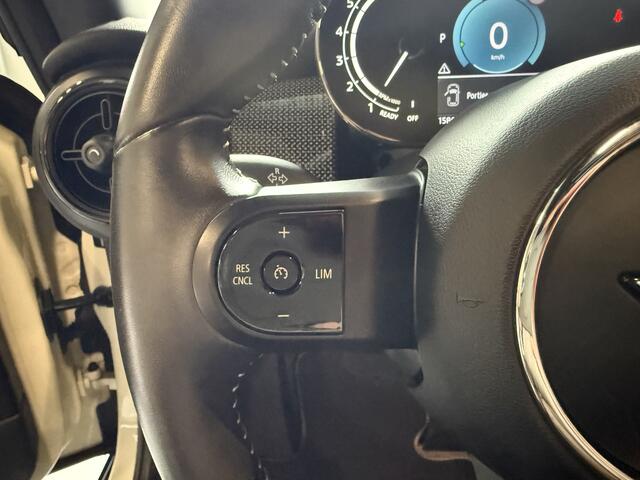 Mini COOPER Mini 1.5 MINI Yours Pano/Leder/Camera/Apple/Stoel+stuur warm