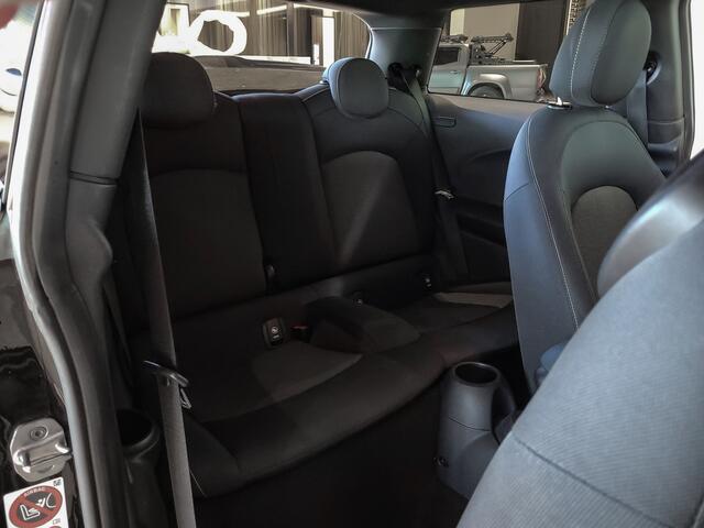 Mini COOPER 1.5 Business BLACK NL auto|Cruise|New service|LM velgen