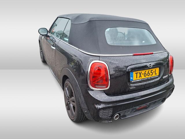 Mini COOPER Mini Cabrio 1.5 / JCW Package / Leder / CarPlay / 18'' / Keyless / Navigatie / Stoelverwarming / Windscherm / Cruise Control