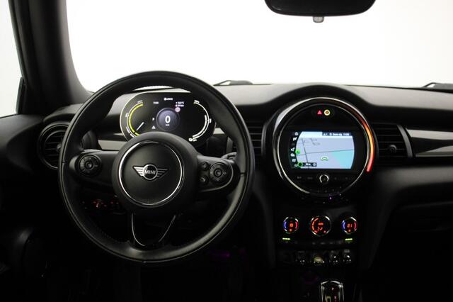 Mini COOPER Electric Essential 33 kWh - Carplay, Navi, Camera, Half Leer, Stoelverw.