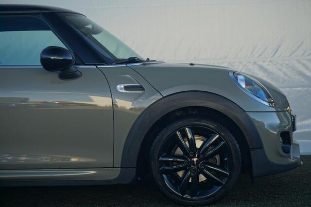 Mini COOPER 3-deurs | John Cooper Works Pakket | Cruise Control | Parkeersensoren Achter | JCW-Sportstoelen |