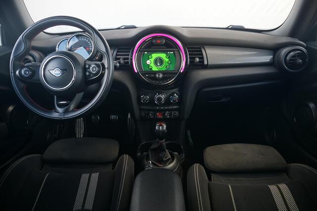 Mini COOPER 3-deurs | John Cooper Works Pakket | Cruise Control | Parkeersensoren Achter | JCW-Sportstoelen |