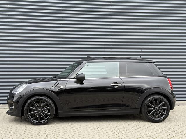 Mini COOPER Mini 1.2 One Pano/Navi/Union Jack achterlichten