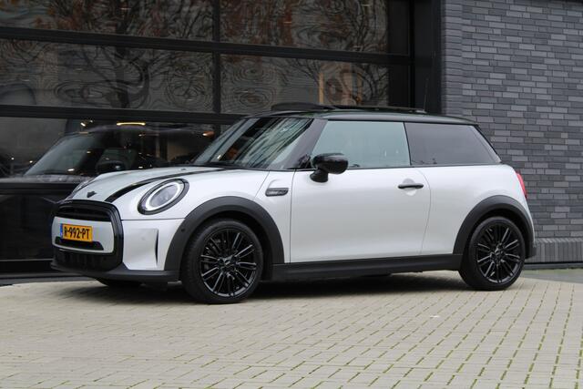 Mini COOPER Mini 1.5 Camden Plus Edition | NAP | PANO | HUD | H&K | CAMERA | CARPLAY | STOELVERW |