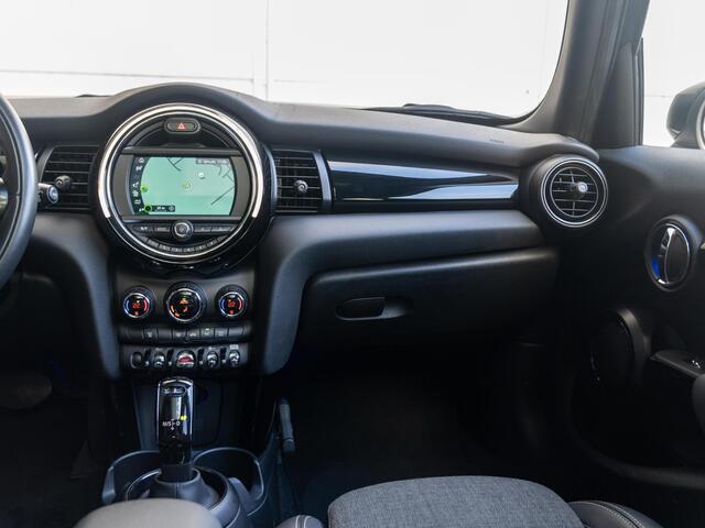 Mini COOPER 5-deurs Aut. Chili + Business + Panoramadak