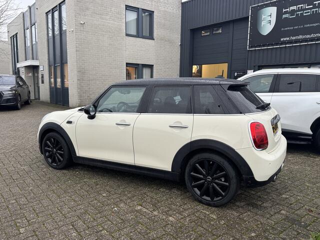 Mini COOPER Mini 1.5 136pk Aut. 5 Deurs Chili Serious Business Led koplampen Navigatie 61dkm!!