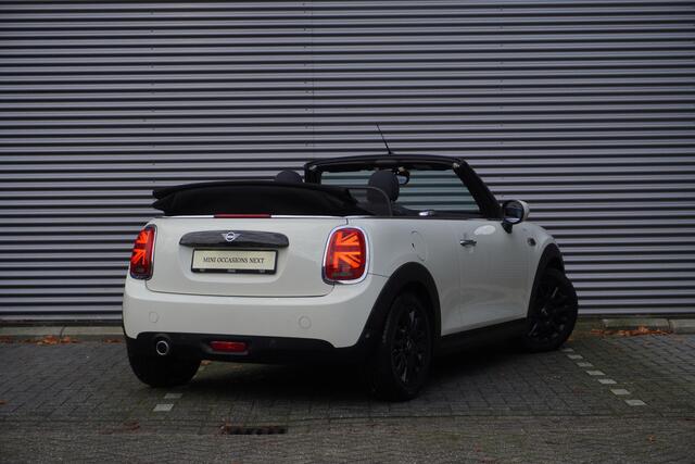 Mini COOPER Cabrio C | Harman Kardon | Stoelverwarming | Navigatie | Parkeersensoren voor én achter | Comfort Access | Airconditioning