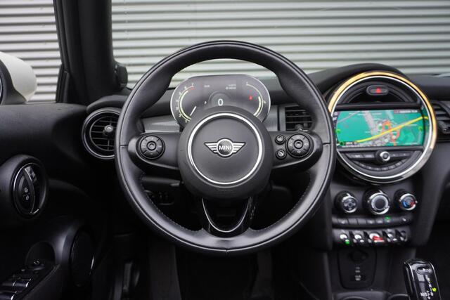 Mini COOPER Cabrio C | Harman Kardon | Stoelverwarming | Navigatie | Parkeersensoren voor én achter | Comfort Access | Airconditioning