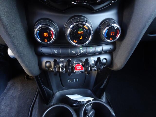 Mini COOPER Mini 1.5 Business Automatische airco, navigatie, cruise controle, parkeersensoren, licht metalen velgen, GEEN IMPORT, enz.