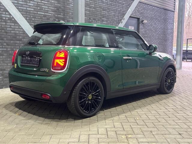Mini COOPER MINI Yours 33 kWh | Leder | Head-Up | Stoelverwarming | Camera | Navigatie | PDC V+A
