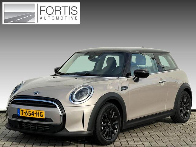 Mini COOPER Mini 1.5 Camden Edition NL AUTO | CARPLAY | DEALER ONDERH | UNION JACK