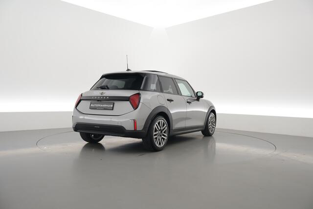 Mini COOPER Mini 1.5 C Classic - Pakket L | Pano | HUD | H&K | Cruise | 360*Camera + PDC | Keyless | Stuur + Stoelverw. | Nav + App.connect | Dodehoek | Acc V