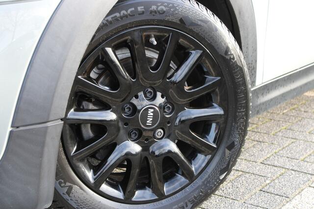 Mini COOPER Hatchback / Panoramadak / Comfort Access / LED / Airconditioning / Cruise Control