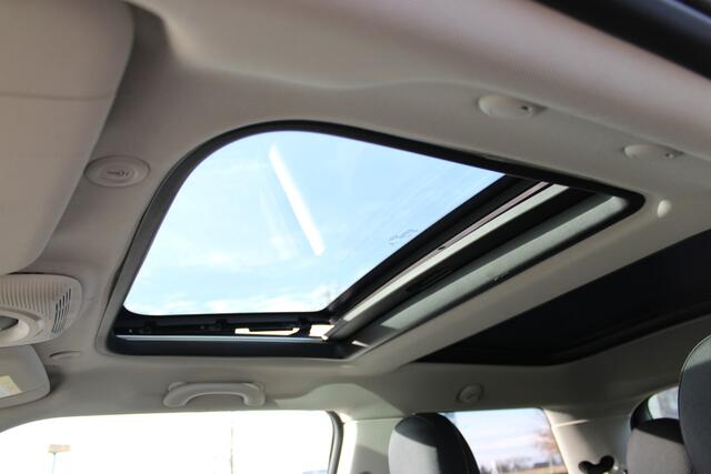 Mini COOPER Hatchback / Panoramadak / Comfort Access / LED / Airconditioning / Cruise Control