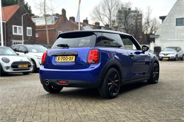 Mini COOPER Mini 1.5 Chilli | Black Edition