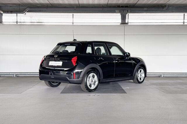Mini COOPER 5-deurs C Classic M