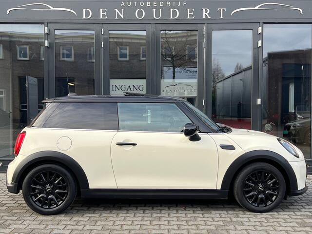 Mini COOPER Mini 1.5 Classic Aut. PANO / CARPLAY / LEER / LED 2022