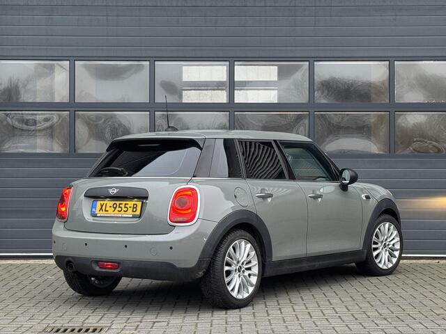 Mini COOPER 1.5 ONE FIRST SALT I 5-DEURS I AIRCONDITIONING I NAVIGATIE I PARKEERSENSOREN
