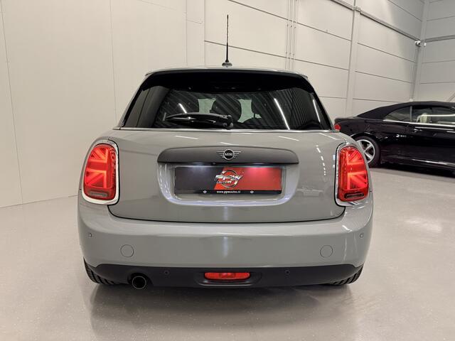 Mini COOPER Mini 1.5 Aut 5drs 66DKM/PANO/H&K/LED/CAMERA/CARPLAY/NAVI-BREED/SFEER/17"/PDC/MOONWALK-GREY/ABSOLUTE-NIEUWSTAAT