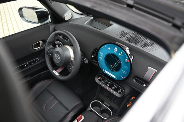 Mini COOPER C Automaat / John Cooper Works / Pakket XL / 17" JCW Sprint Spoke Black