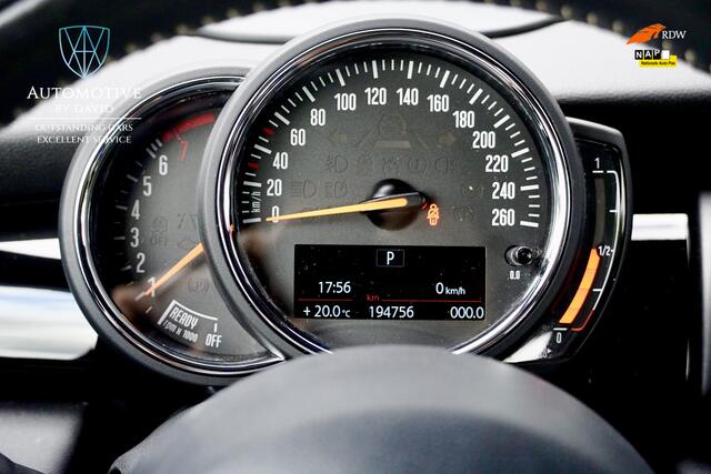 Mini COOPER Hatchback 1.5 136 pk SERIOUS BUSINESS CHILI AUTOMAAT / HARMAN KARDON / HEAD-UP DISPLAY / NAVIGATIE GROOT / APPLE CARPLAY / KEYLESS ENTRY / 17 INCH LMV / LED / STOELVERWARMING